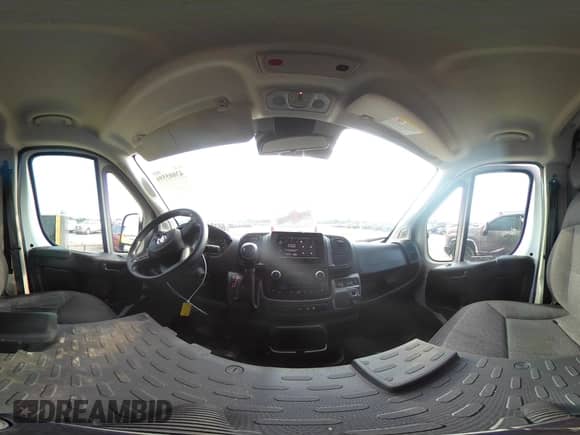 2022 Ram ProMaster Cargo с VIN 3C6LRVDG6NE125310, выставлен на аукционе IAAI как лот 43085596 с пробегом 38 786 миль миль и . История ставок и продаж доступна на DreamBid. Изображение 18.