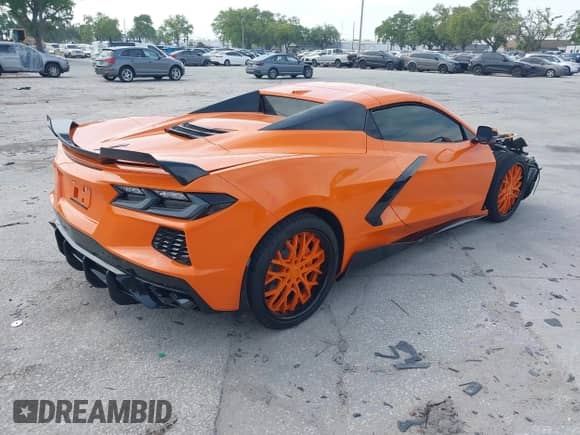 2022 Chevrolet Corvette 1LT с VIN 1G1YA3D49N5100180, выставлен на аукционе IAAI как лот 41877105 с пробегом 8 729 миль миль и . История ставок и продаж доступна на DreamBid. Изображение 4.