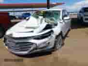 2022 Chevrolet Malibu LT z VIN 1G1ZD5ST5NF144883, wystawiony jako IAAI lot #43262595 z przebiegiem Nie podano mil oraz . Historia ofert i sprzedaży dostępna na DreamBid. Obrazek 2.