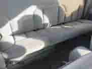 1992 Chevrolet Silverado 1500 z VIN 2GCEC19K2N1202826, wystawiony jako IAAI lot #43524013 z przebiegiem 229 129 mil mil oraz . Historia ofert i sprzedaży dostępna na DreamBid. Obrazek 8.