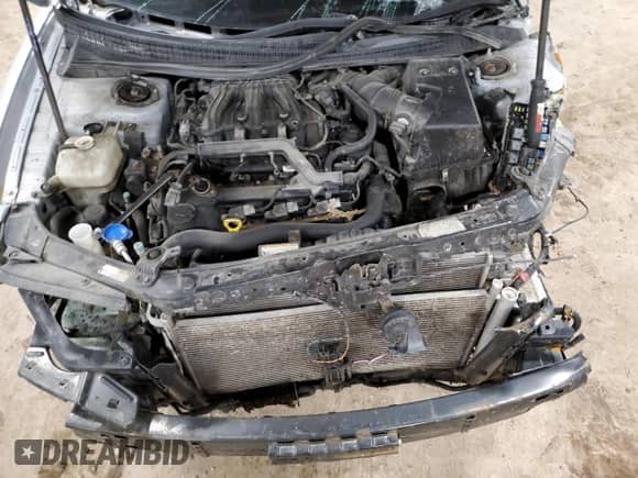 2011 Hyundai Azera Limited z VIN KMHFC4DFXBA532355, wystawiony jako Copart lot #47831735 z przebiegiem 235 832 mil mil oraz Czysty tytuł • Clean title. Historia ofert i sprzedaży dostępna na DreamBid. Obrazek 13.