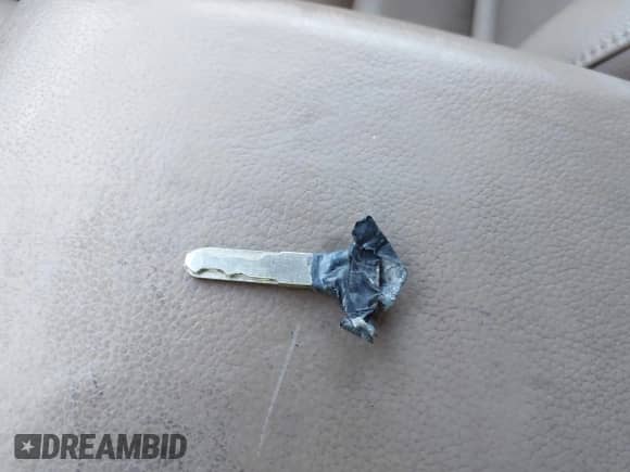 2006 Honda Pilot EX-L z VIN 5FNYF28726B044736, wystawiony jako IAAI lot #41581677 z przebiegiem 216 070 mil mil oraz . Historia ofert i sprzedaży dostępna na DreamBid. Obrazek 11.