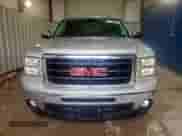 2010 GMC Sierra 1500 SLE z VIN 1GTSCVE08AZ290989, wystawiony jako Copart lot #69817275 z przebiegiem 226 178 mil mil oraz Czysty tytuł • Clean title. Historia ofert i sprzedaży dostępna na DreamBid. Obrazek 5.