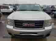 2010 GMC Sierra 1500 SL z VIN 3GTRCUEA7AG292220, wystawiony jako Copart lot #85700414 z przebiegiem 178 290 mil mil oraz Czysty tytuł • Clean title. Historia ofert i sprzedaży dostępna na DreamBid. Obrazek 5.
