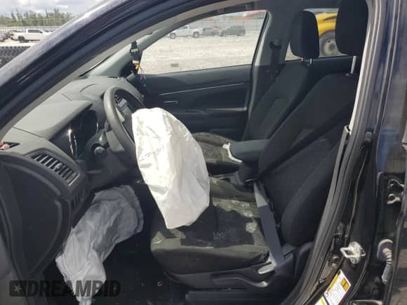 2021 Mitsubishi Outlander ES z VIN JA4ARUAU6MU031474, wystawiony jako Copart lot #69623645 z przebiegiem 58 157 mil mil oraz Szkoda całkowita • Salvage title. Historia ofert i sprzedaży dostępna na DreamBid. Obrazek 7.