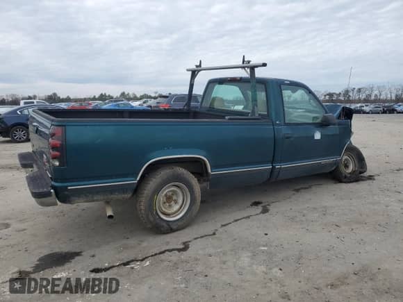 1996 GMC Sierra 1500 с VIN 1GTEC14W4TZ530991, выставлен на аукционе Copart как лот 43783425 с пробегом 243 467 миль миль и Списание • Salvage title. История ставок и продаж доступна на DreamBid. Изображение 3.