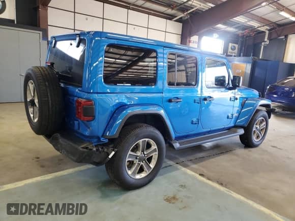 2022 Jeep Wrangler Unlimited Sahara Altitude с VIN 1C4HJXEG0NW255315, выставлен на аукционе Copart как лот 87821535 с пробегом 40 113 миль миль и Чистый • Clean title. История ставок и продаж доступна на DreamBid. Изображение 3.