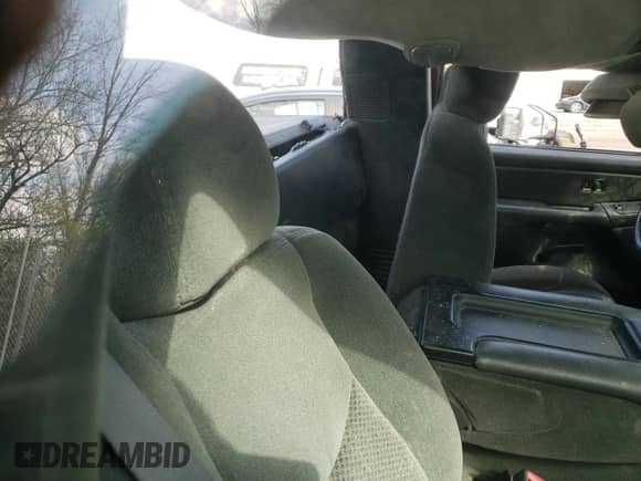 2004 Chevrolet Silverado 1500 LS с VIN 1GCEK14T54E160796, выставлен на аукционе Copart как лот 52707275 с пробегом 132 605 миль миль и На запчасти • Non repairable. История ставок и продаж доступна на DreamBid. Изображение 10.