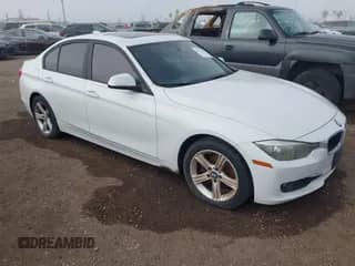 2012 BMW 3 Series 328i с VIN WBA3C1C53CF433151, выставлен на аукционе IAAI как лот 41572717 с пробегом 103 101 миль миль и . История ставок и продаж доступна на DreamBid. Изображение 1.