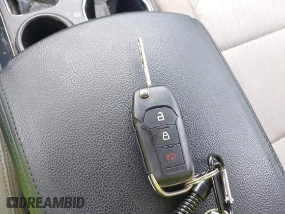 2018 Ford Explorer z VIN 1FM5K7B8XJGB03345, wystawiony jako IAAI lot #42420992 z przebiegiem 215 000 mil mil oraz . Historia ofert i sprzedaży dostępna na DreamBid. Obrazek 11.