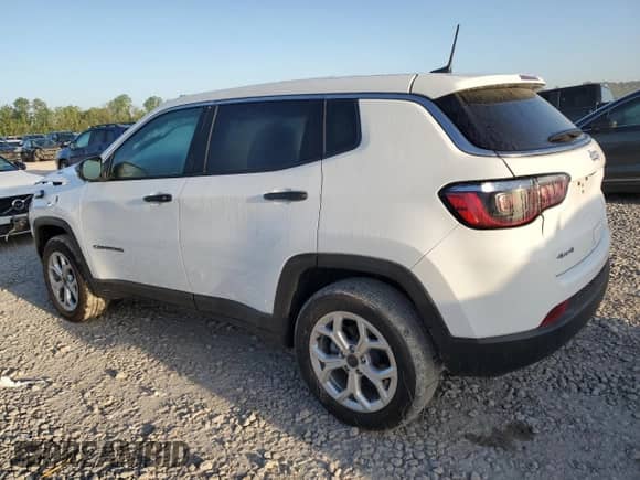 2025 Jeep Compass Sport z VIN 3C4NJDAN9ST516030, wystawiony jako Copart lot #52292005 z przebiegiem 2 094 mil mil oraz Szkoda całkowita • Salvage title. Historia ofert i sprzedaży dostępna na DreamBid. Obrazek 2.