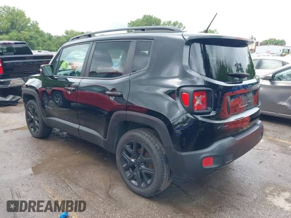2017 Jeep Renegade Latitude with VIN ZACCJBBB1HPG41152, listed as a IAAI auction lot 42764557 with 138,262 mi miles and . Bid and sale history available at DreamBid. Image 3.