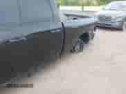 2014 Ram 1500 Express z VIN 1C6RR7FT5ES274384, wystawiony jako IAAI lot #42949313 z przebiegiem 179 200 mil mil oraz . Historia ofert i sprzedaży dostępna na DreamBid. Obrazek 6.