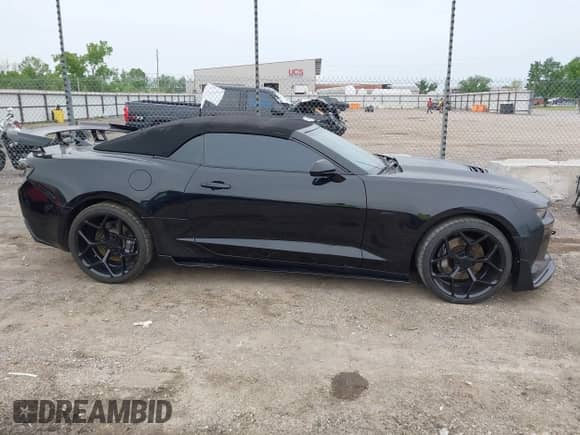 2016 Chevrolet Camaro 2SS с VIN 1G1FH3D76G0173312, выставлен на аукционе IAAI как лот 42102481 с пробегом 86 544 миль миль и . История ставок и продаж доступна на DreamBid. Изображение 13.
