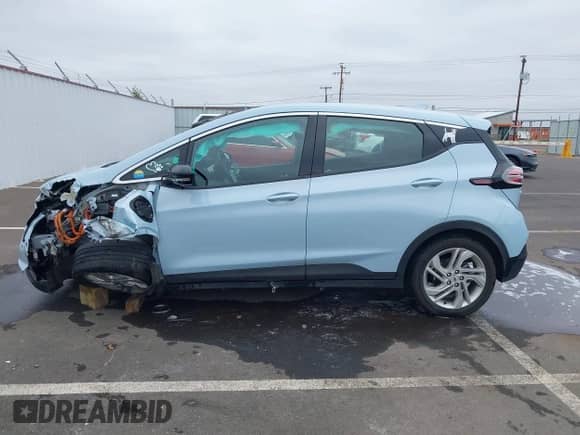 2022 Chevrolet Bolt EV 1LT z VIN 1G1FW6S06N4102212, wystawiony jako IAAI lot #43209140 z przebiegiem 44 188 mil mil oraz . Historia ofert i sprzedaży dostępna na DreamBid. Obrazek 15.