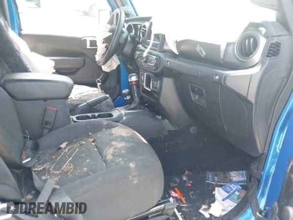 2022 Jeep Wrangler Sport S with VIN 1C4GJXAG5NW201364, listed as a IAAI auction lot 42099426 with 28,985 mi miles and . Bid and sale history available at DreamBid. Image 5.