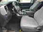 2023 Toyota Tundra SR5 с VIN 5TFLA5DA3PX129765, выставлен на аукционе Copart как лот 45352115 с пробегом 35 589 миль миль и Списание • Salvage title. История ставок и продаж доступна на DreamBid. Изображение 7.