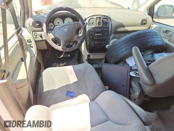 2005 Dodge Caravan SXT with VIN 1D4GP45R05B286486, listed as a Copart auction lot 69407135 with 176,623 mi miles and Clean title. Bid and sale history available at DreamBid. Image 8.