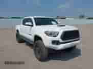 2019 Toyota Tacoma SR5 с VIN 3TMAZ5CN9KM100080, выставлен на аукционе IAAI как лот 43053191 с пробегом 98 434 миль миль и . История ставок и продаж доступна на DreamBid. Изображение 1.