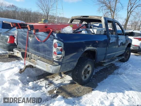 2007 Dodge 2500 SLT с VIN 1D7KS28D47J502011, выставлен на аукционе IAAI как лот 41331381 с пробегом Не указан миль и . История ставок и продаж доступна на DreamBid. Изображение 4.