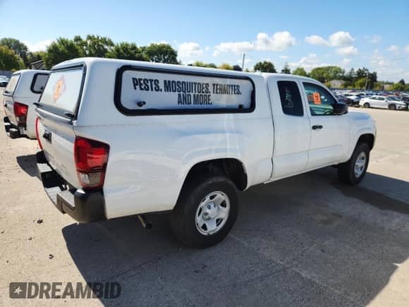 2023 Toyota Tacoma SR z VIN 3TYRX5GN9PT082761, wystawiony jako Copart lot #71550115 z przebiegiem 41 591 mil mil oraz Czysty tytuł • Clean title. Historia ofert i sprzedaży dostępna na DreamBid. Obrazek 3.