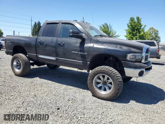 2005 Dodge 3500 SLT with VIN 3D7LS38C45G788006, listed as a Copart auction lot 57596335 with 153 mi miles and Salvage title. Bid and sale history available at DreamBid. Image 4.