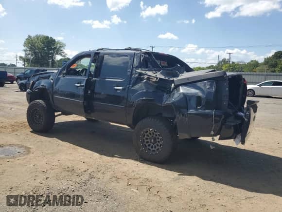 2008 Chevrolet Avalanche LTZ с VIN 3GNFK12398G103255, выставлен на аукционе Copart как лот 65916715 с пробегом 219 711 миль миль и Списание • Salvage title. История ставок и продаж доступна на DreamBid. Изображение 2.