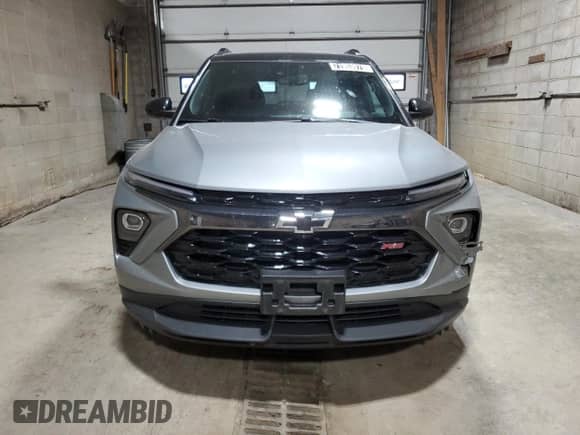 2024 Chevrolet TrailBlazer RS z VIN KL79MUSL2RB191655, wystawiony jako Copart lot #71953975 z przebiegiem 38 451 mil mil oraz Czysty tytuł • Clean title. Historia ofert i sprzedaży dostępna na DreamBid. Obrazek 5.