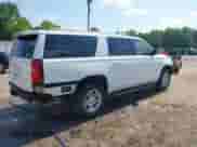 2016 Chevrolet Suburban LT z VIN 1GNSCHKC5GR408920, wystawiony jako IAAI lot #42474090 z przebiegiem 232 354 mil mil oraz . Historia ofert i sprzedaży dostępna na DreamBid. Obrazek 4.