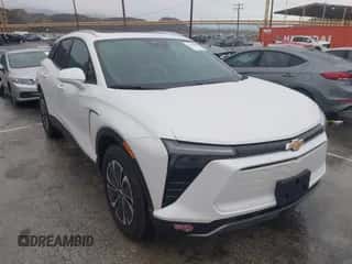 2024 Chevrolet Blazer EV eAWD LT z VIN 3GNKDBRJ0RS218750, wystawiony jako IAAI lot #41735858 z przebiegiem 2 835 mil mil oraz . Historia ofert i sprzedaży dostępna na DreamBid. Obrazek 1.