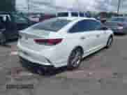 2018 Hyundai Sonata SEL с VIN 5NPE34AF3JH597107, выставлен на аукционе IAAI как лот 42825492 с пробегом 220 705 миль миль и . История ставок и продаж доступна на DreamBid. Изображение 4.