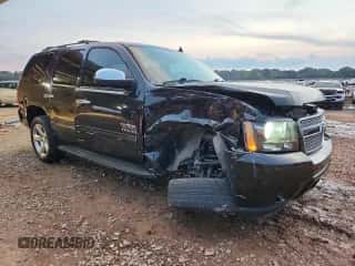 2010 Chevrolet Tahoe LT with VIN 1GNUCBE04AR137136, listed as a Copart auction lot 83794435 with 202,211 mi miles and Salvage title. Bid and sale history available at DreamBid. Image 4.