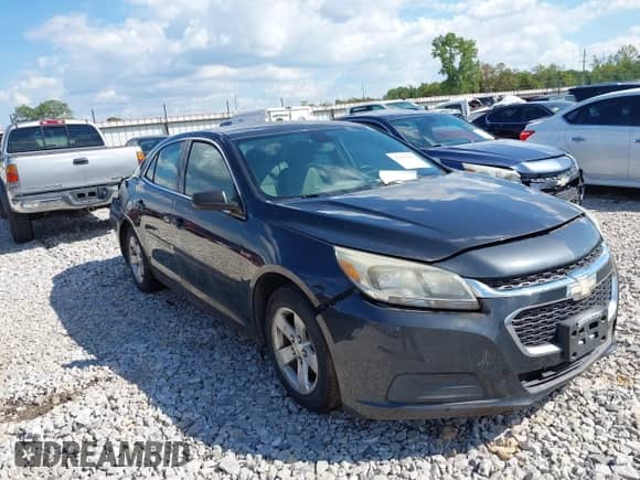 2015 Chevrolet Malibu LS z VIN 1G11B5SL3FF195710, wystawiony jako IAAI lot #43297865 z przebiegiem 77 105 mil mil oraz . Historia ofert i sprzedaży dostępna na DreamBid. Obrazek 14.