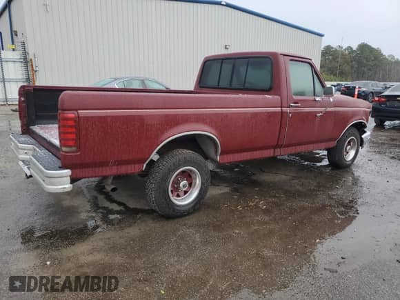 1989 Ford F-150 z VIN 1FTDF15Y7KNB52741, wystawiony jako Copart lot #41561205 z przebiegiem 212 932 mil mil oraz Szkoda całkowita • Salvage title. Historia ofert i sprzedaży dostępna na DreamBid. Obrazek 3.