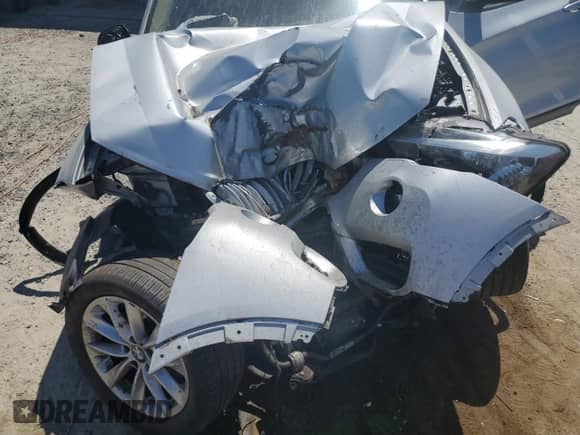 2017 BMW X3 sDrive28i with VIN 5UXWZ7C34H0X40966, listed as a Copart auction lot 71426855 with Not provided miles and Salvage title. Bid and sale history available at DreamBid. Image 12.