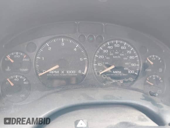 2002 Chevrolet Blazer LS z VIN 1GNDT13W22K228255, wystawiony jako IAAI lot #42923627 z przebiegiem 166 545 mil mil oraz . Historia ofert i sprzedaży dostępna na DreamBid. Obrazek 7.