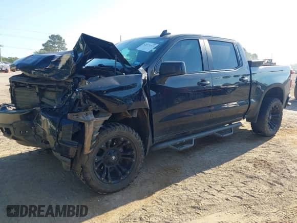 2020 Chevrolet Silverado 1500 RST with VIN 1GCUYEED4LZ104591, listed as a IAAI auction lot 42573113 with 105,966 mi miles and . Bid and sale history available at DreamBid. Image 18.