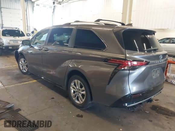 2023 Toyota Sienna Limited с VIN 5TDZSKFC0PS082155, выставлен на аукционе IAAI как лот 41786837 с пробегом 1 923 миль миль и . История ставок и продаж доступна на DreamBid. Изображение 3.