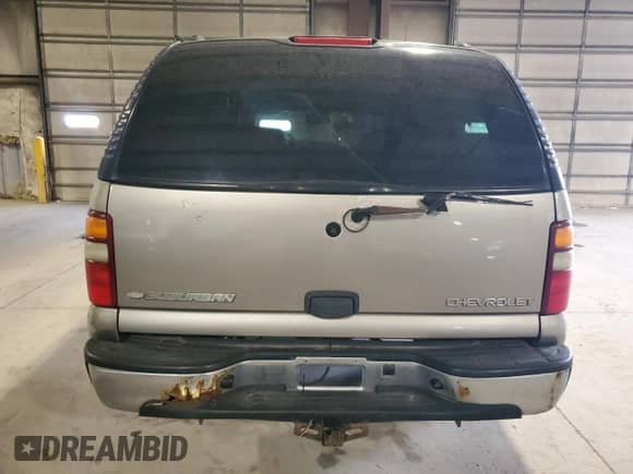 2003 Chevrolet Suburban Z71 with VIN 3GNFK16T03G327887, listed as a Copart auction lot 61467165 with 275,480 mi miles and Clean title. Bid and sale history available at DreamBid. Image 6.