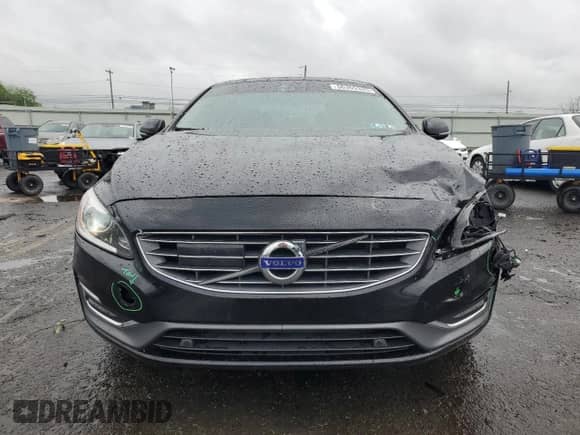 2018 Volvo S60 Inscription Platinum с VIN LYV402HM0JB173655, выставлен на аукционе Copart как лот 56365335 с пробегом 128 868 миль миль и Списание • Salvage title. История ставок и продаж доступна на DreamBid. Изображение 5.