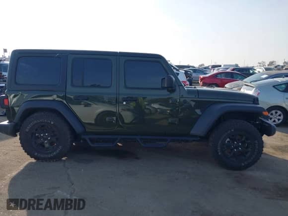 2022 Jeep Wrangler Unlimited High Tide z VIN 1C4HJXDG5NW113205, wystawiony jako IAAI lot #41488724 z przebiegiem 30 446 mil mil oraz . Historia ofert i sprzedaży dostępna na DreamBid. Obrazek 14.
