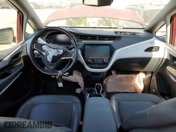 2018 Chevrolet Bolt EV Premier z VIN 1G1FX6S00J4138999, wystawiony jako Copart lot #56702623 z przebiegiem 36 684 mil mil oraz . Historia ofert i sprzedaży dostępna na DreamBid. Obrazek 8.