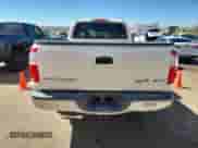 2006 Toyota Tundra SR5 с VIN 5TBDT44106S554348, выставлен на аукционе Copart как лот 81677095 с пробегом 205 293 миль миль и Списание • Salvage title. История ставок и продаж доступна на DreamBid. Изображение 6.