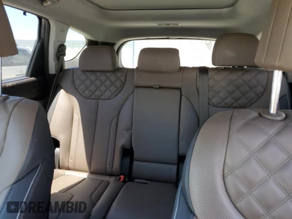 2022 Hyundai Santa Fe Limited z VIN KM8S7DA21NU042488, wystawiony jako Copart lot #56422664 z przebiegiem 30 647 mil mil oraz . Historia ofert i sprzedaży dostępna na DreamBid. Obrazek 10.