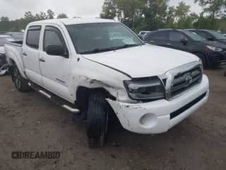 2010 Toyota Tacoma with VIN 5TELU4EN0AZ688239, listed as a IAAI auction lot 43130432 with 190,784 mi miles and . Bid and sale history available at DreamBid. Image 1.