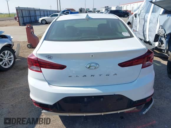 2020 Hyundai Elantra SEL z VIN 5NPD84LFXLH570547, wystawiony jako IAAI lot #43073540 z przebiegiem 146 527 mil mil oraz . Historia ofert i sprzedaży dostępna na DreamBid. Obrazek 17.