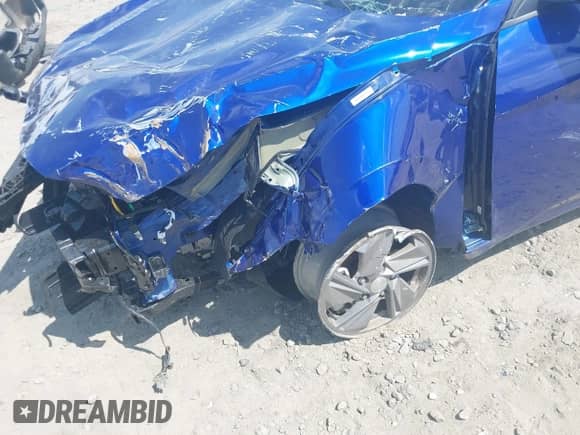 2025 Hyundai Elantra SE with VIN KMHLL4DG0SU937893, listed as a IAAI auction lot 43105533 with 17,351 mi miles and . Bid and sale history available at DreamBid. Image 6.