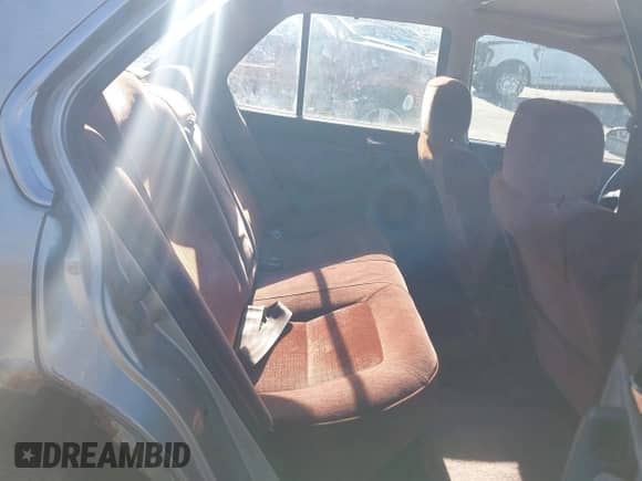 1991 Honda Accord EX z VIN JHMCB756XMC801180, wystawiony jako IAAI lot #43504248 z przebiegiem 268 067 mil mil oraz . Historia ofert i sprzedaży dostępna na DreamBid. Obrazek 8.