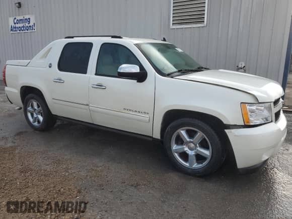 2013 Chevrolet Avalanche LTZ с VIN 3GNMCGE07DG227902, выставлен на аукционе Copart как лот 55351315 с пробегом 133 287 миль миль и Чистый • Clean title. История ставок и продаж доступна на DreamBid. Изображение 4.