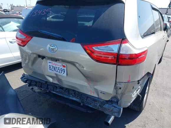 2016 Toyota Sienna LE AAS with VIN 5TDKK3DC7GS763228, listed as a IAAI auction lot 41825352 with 262,704 mi miles and . Bid and sale history available at DreamBid. Image 17.